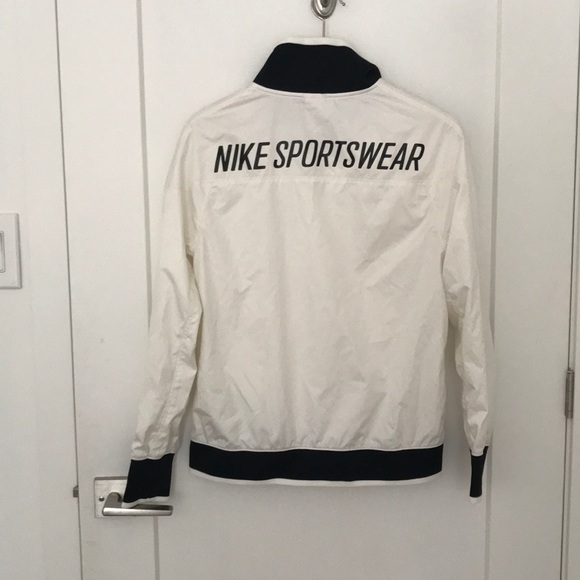 Nike sportswear jacket - Picture 2 of 2